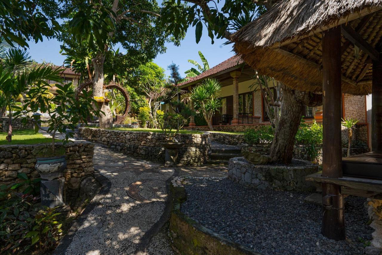 The Tanis Beach Resort Nusa Lembongan Exterior foto