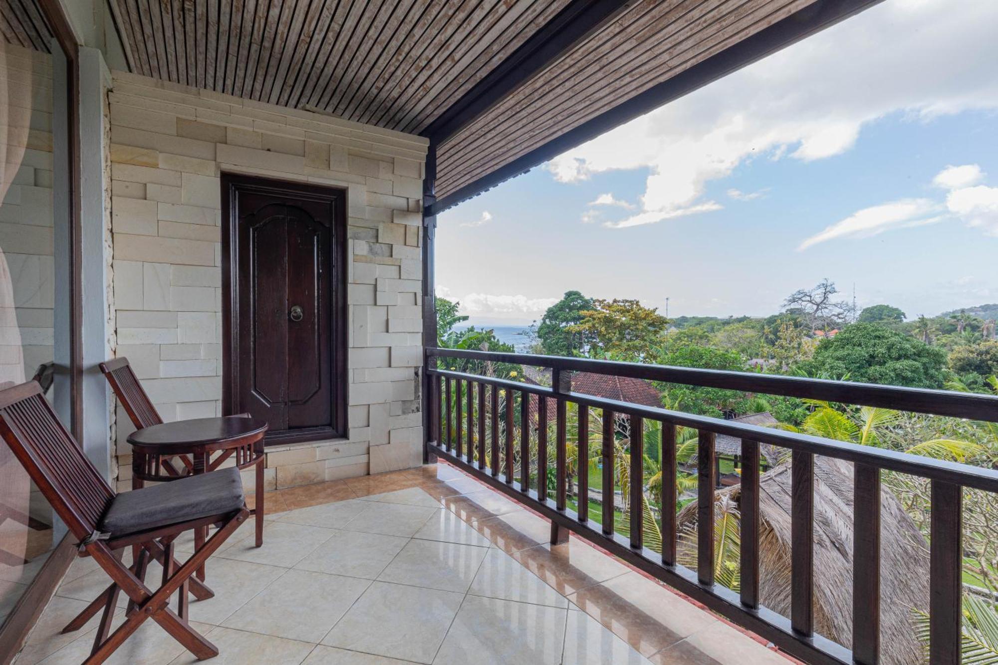 The Tanis Beach Resort Nusa Lembongan Exterior foto