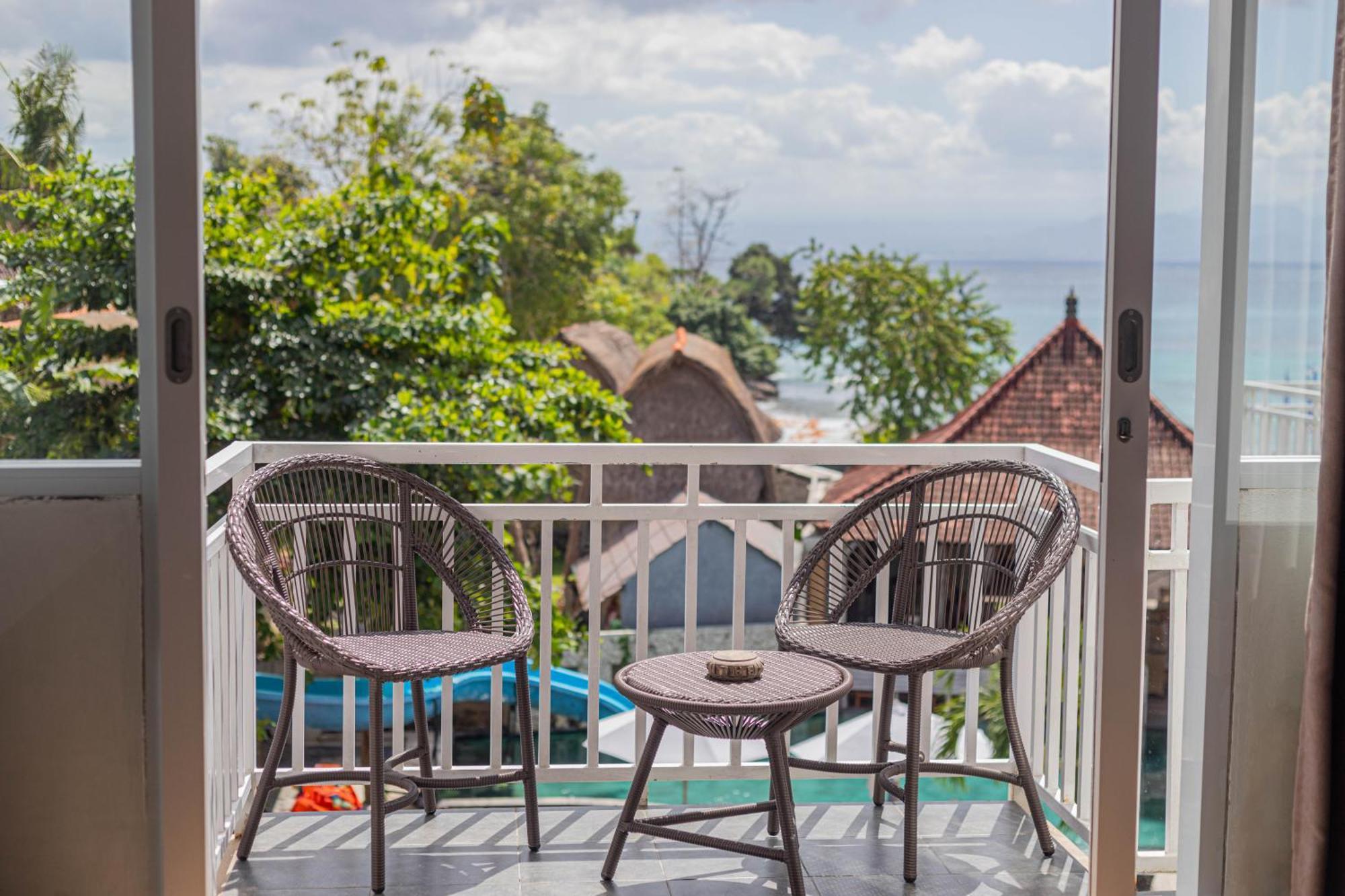 The Tanis Beach Resort Nusa Lembongan Exterior foto