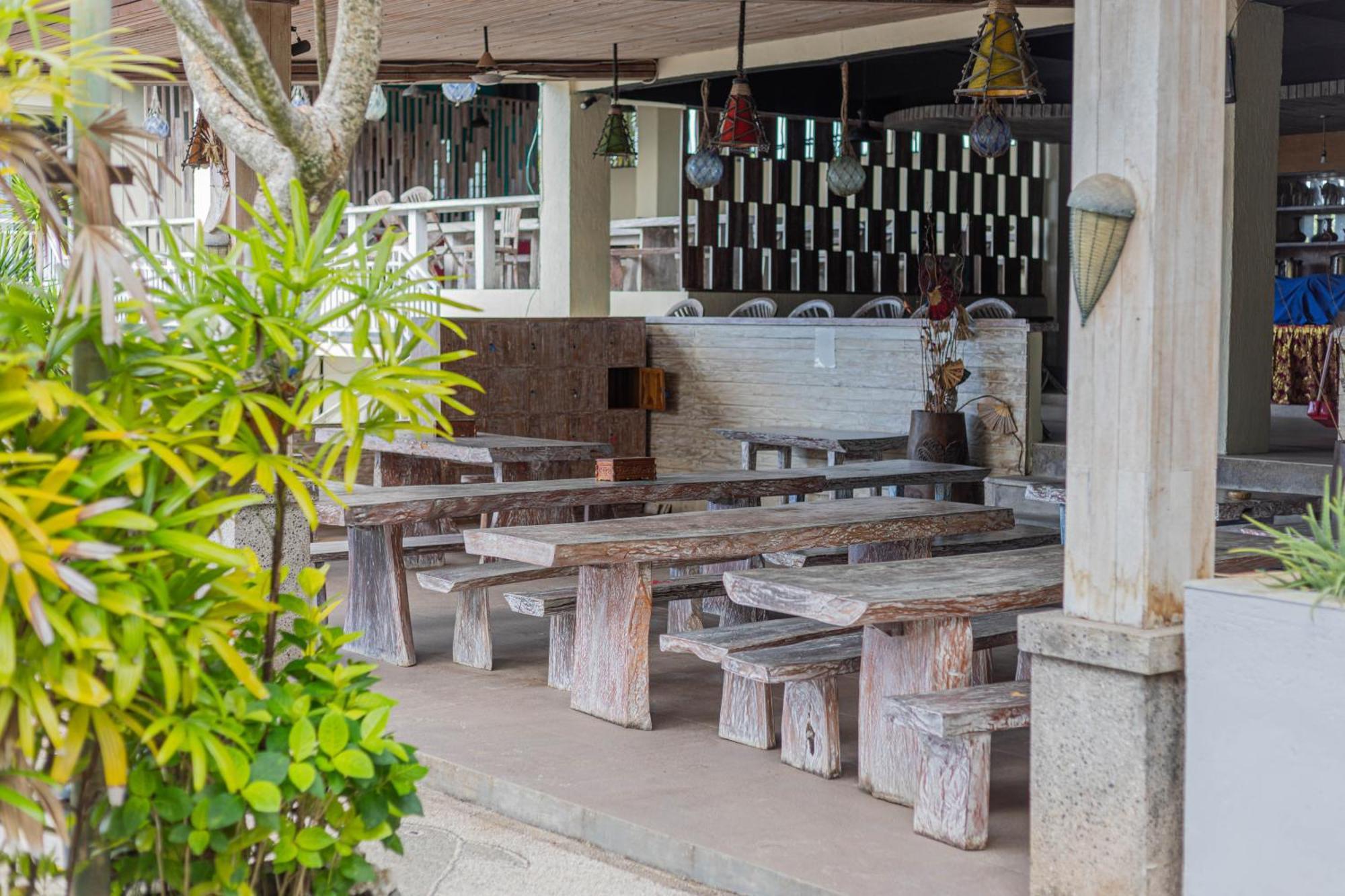 The Tanis Beach Resort Nusa Lembongan Exterior foto
