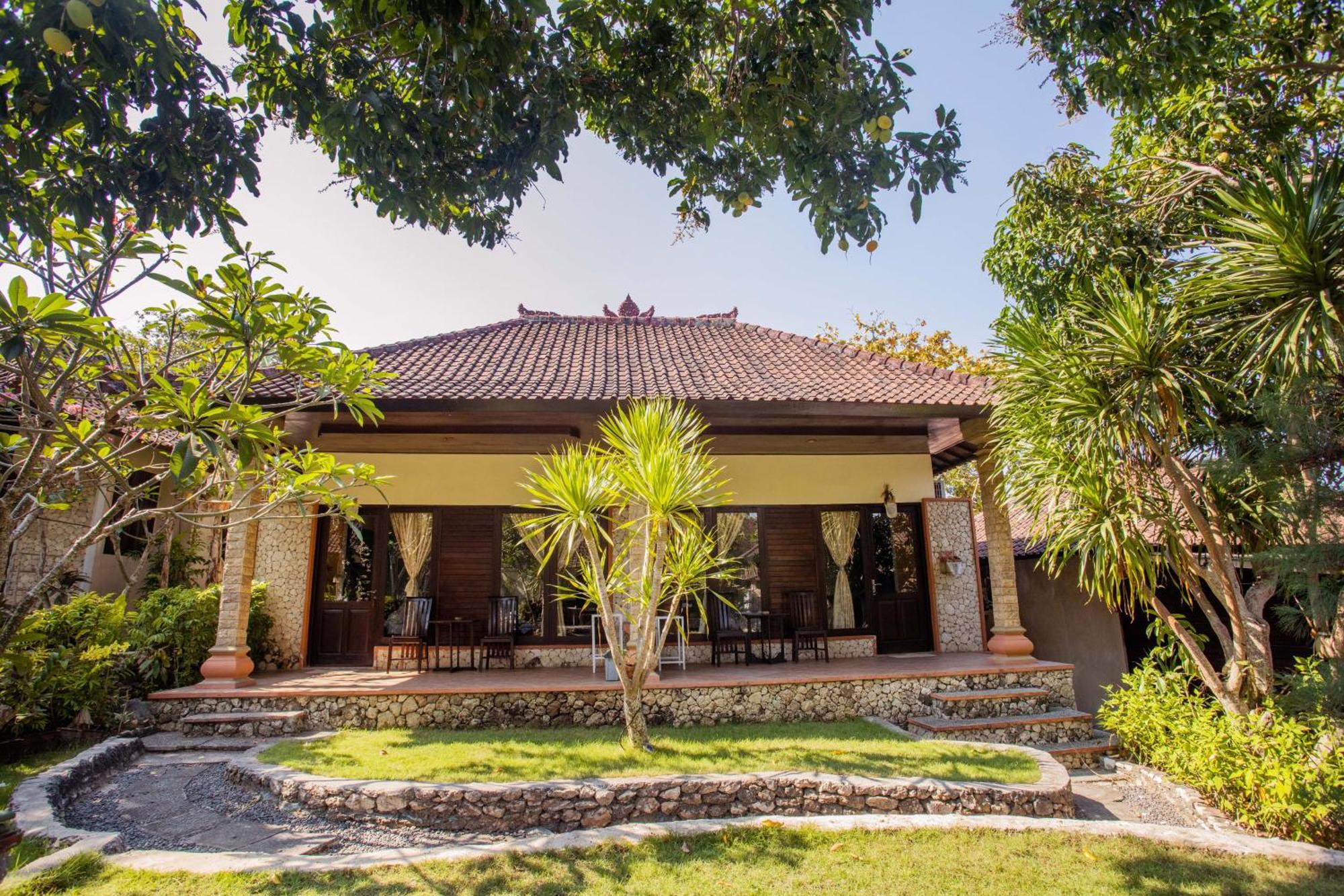 The Tanis Beach Resort Nusa Lembongan Exterior foto